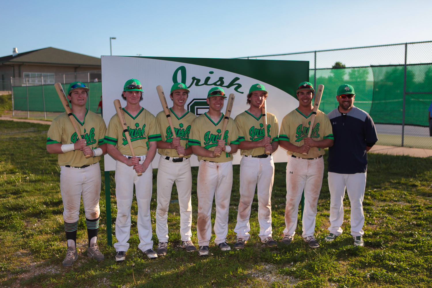 Duff walk-off HR seals Senior Night win