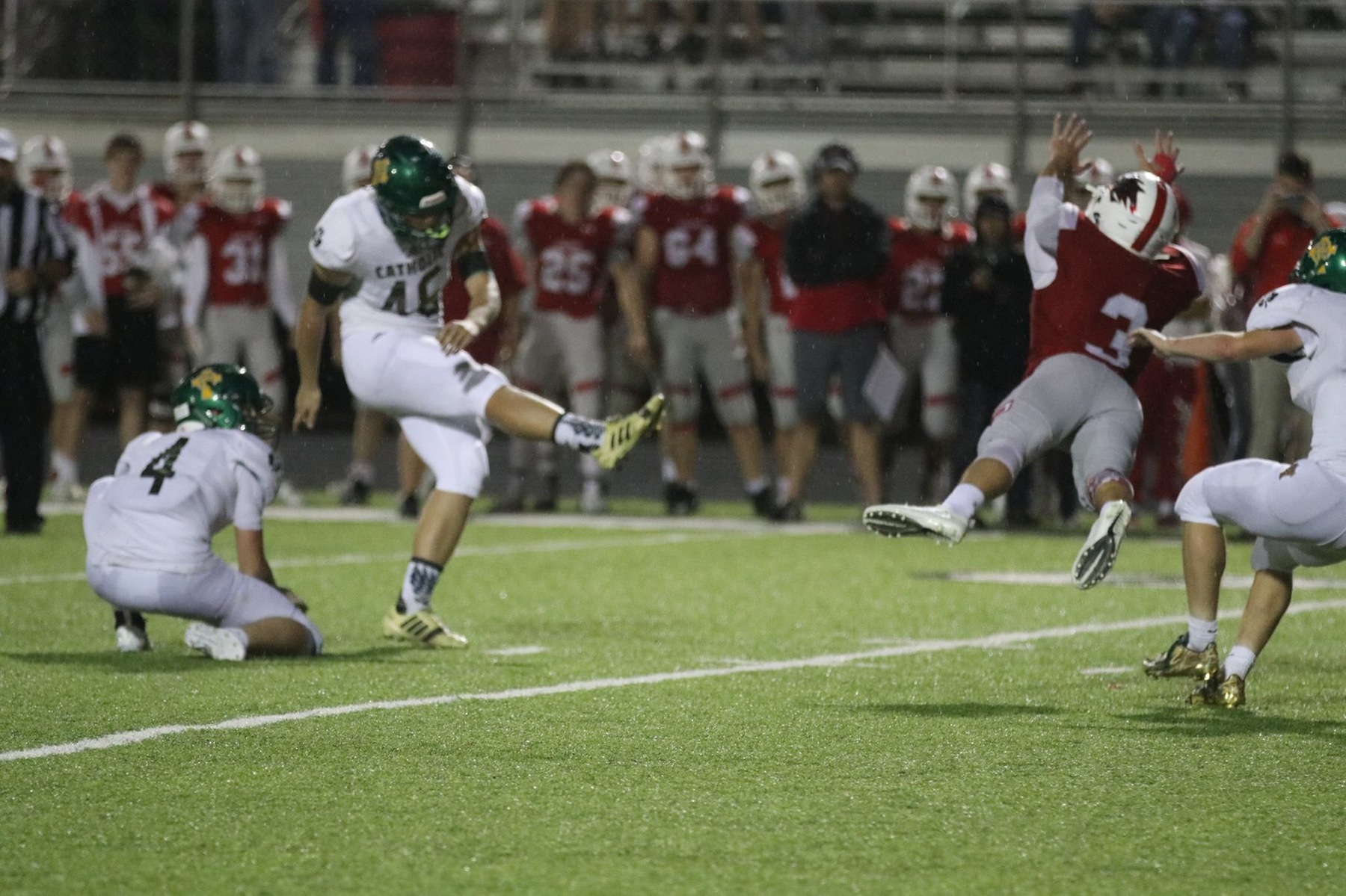 Irish tame Wolves with late Brock field goal
