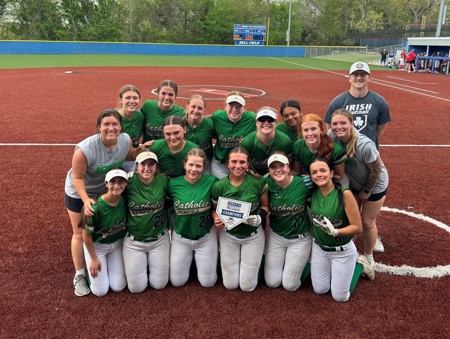 Irish Softball Takes Title at Forsyth Invitational